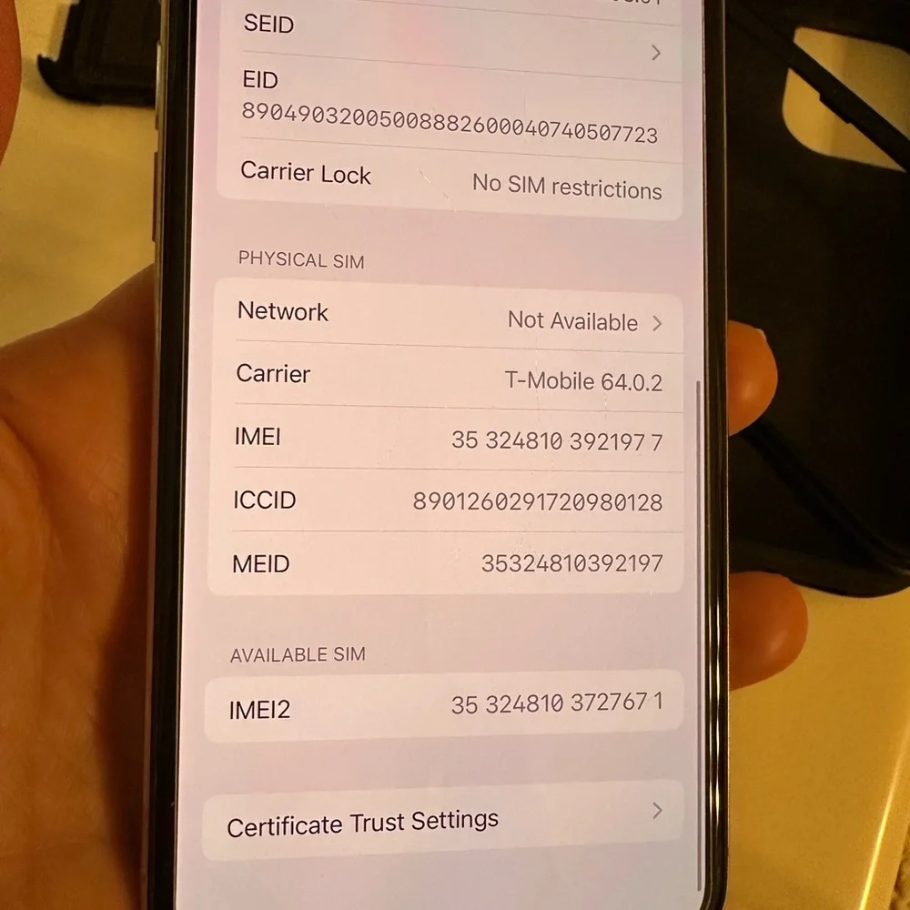 Apple iPhone 11 Pro 256 GB Silver with Otterbox T-Mobile - Picture 11 of 14